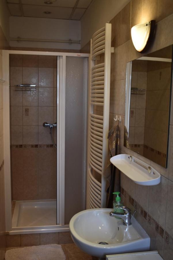 Apartmány Lenka Karlovy Vary Kültér fotó
