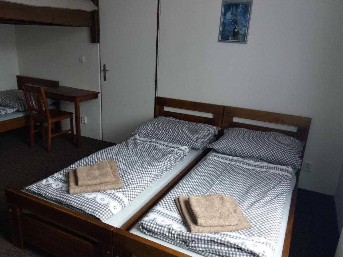Apartmány Lenka Karlovy Vary Kültér fotó