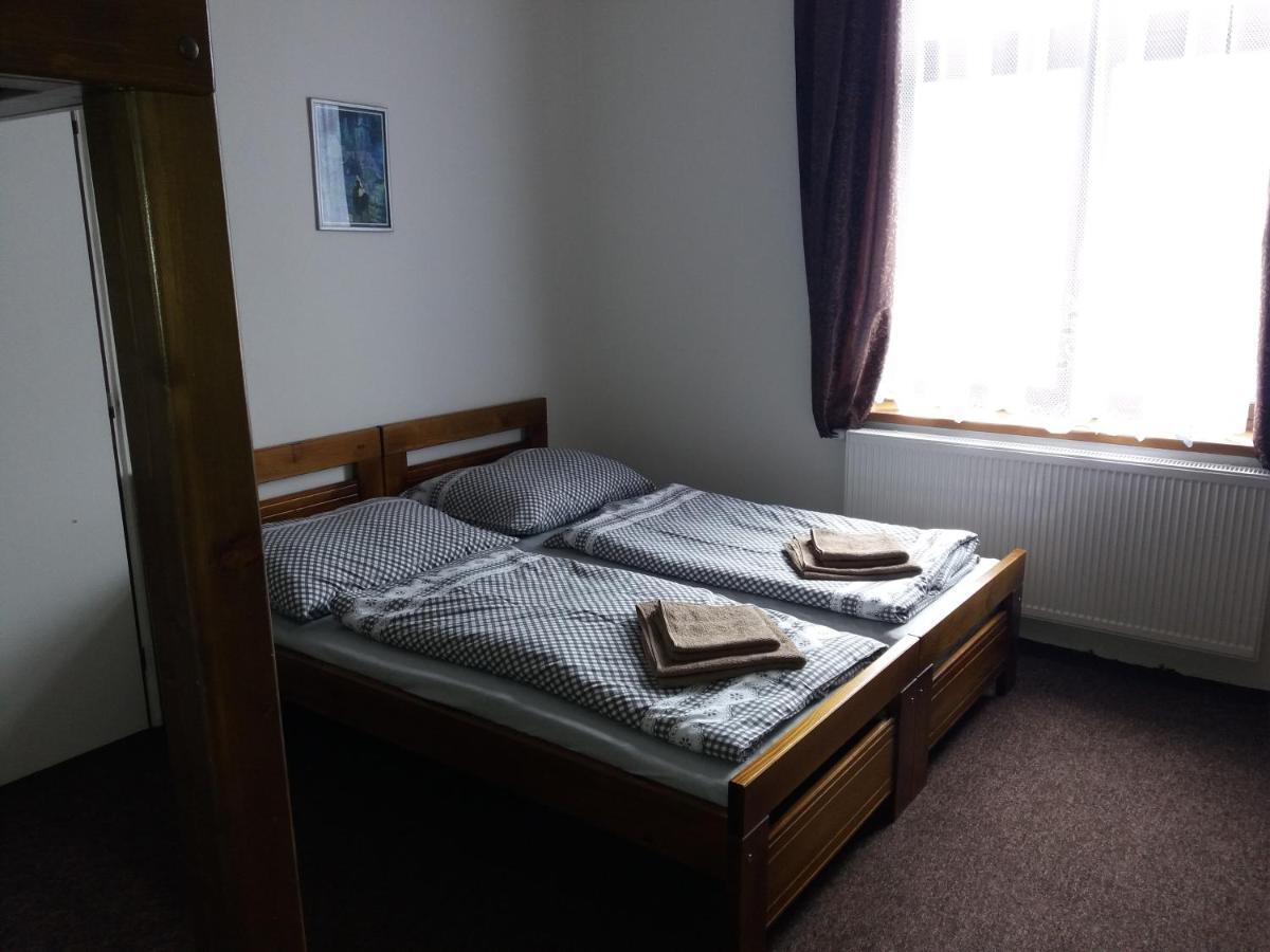 Apartmány Lenka Karlovy Vary Kültér fotó